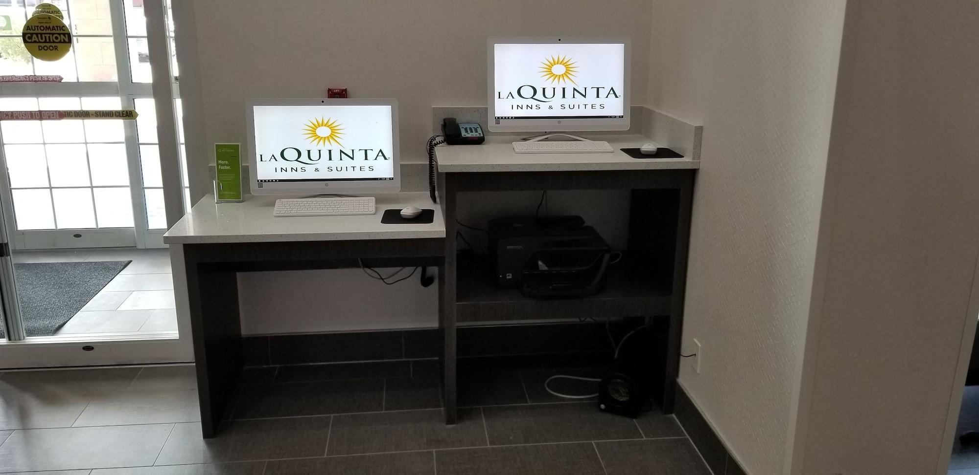 La Quinta By Wyndham Tyler South Hotel Exterior photo