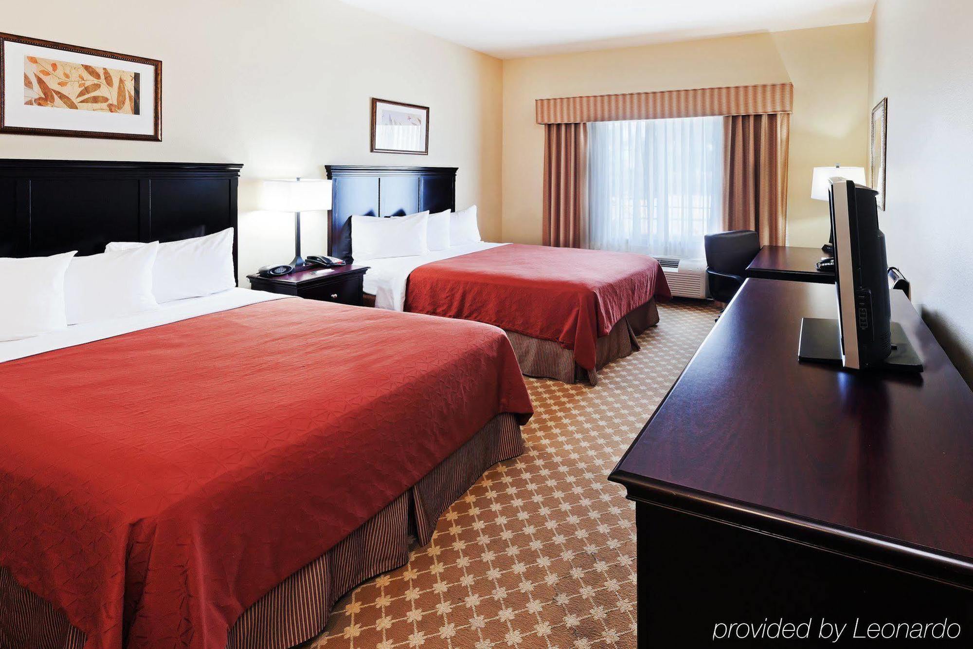 La Quinta By Wyndham Tyler South Hotel Exterior photo